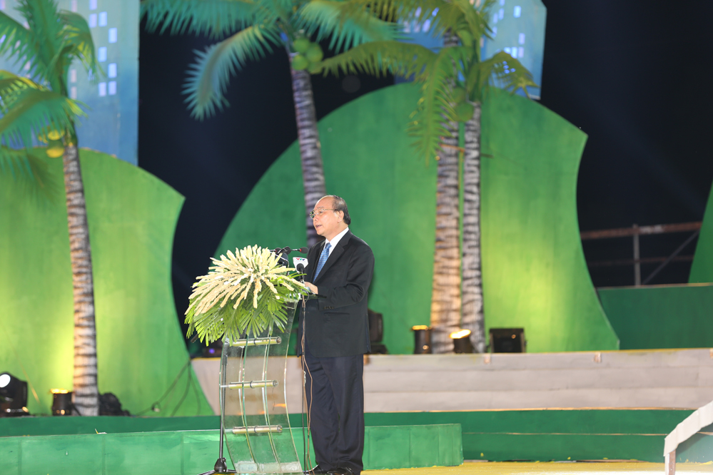 ໄຂງານບຸນໝາກພ້າວຄັ້ງທີ 4 ແຂວງເບັ໋ນແຈ ປີ 2015